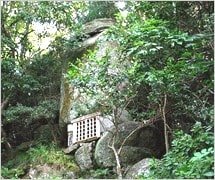 俵石と俵石神社