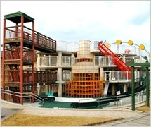 子どもの森・夢っこランドの大型遊具